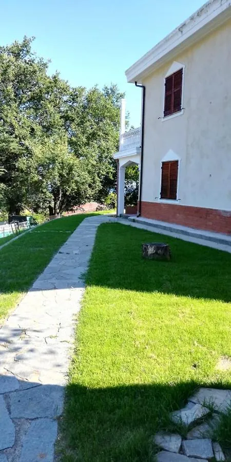 La Gallina Nel Castello Citr Oo9002-Beb Oo11 Albenga