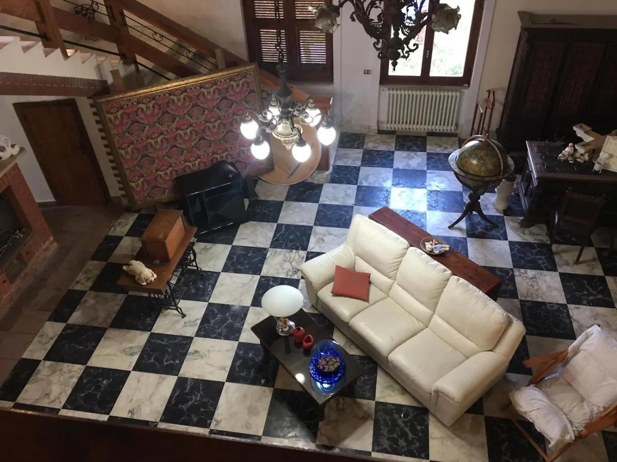 ** Bed & Breakfast La Gallina Nel Castello Citr Oo9002-Beb Oo11 Albenga Italy