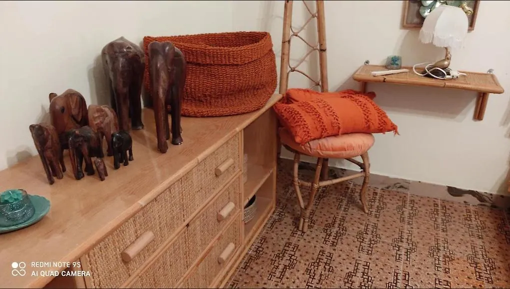 Bed & Breakfast La Gallina Nel Castello Citr Oo9002-Beb Oo11 Albenga